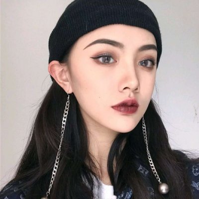 �������Է�����Ů��΢��ͷ��--���������