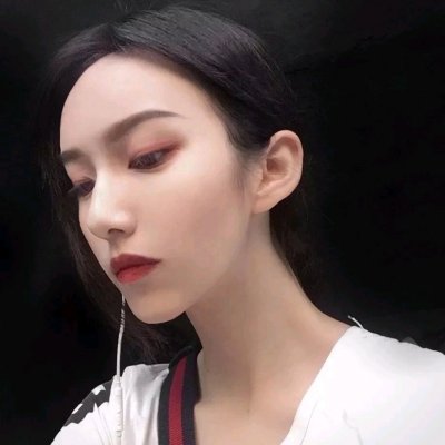 �������Է�����Ů��΢��ͷ��--���������