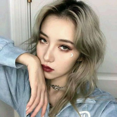 �������Է�����Ů��΢��ͷ��--���������