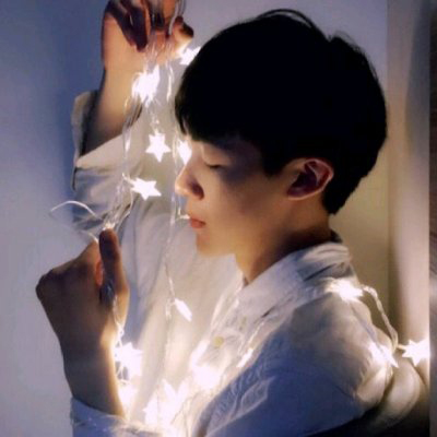 ����˧������ͷ��С���� �ҿ���������