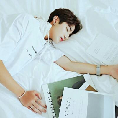 ����˧������ͷ��С���� �ҿ���������