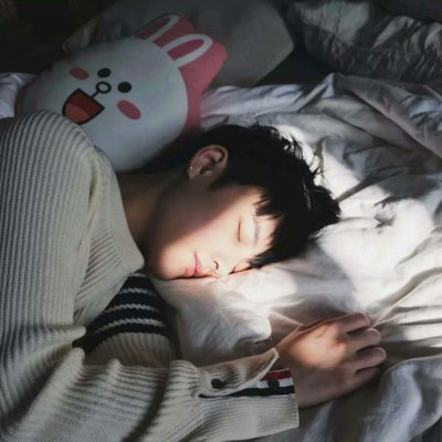 ����˧������ͷ��С���� �ҿ���������