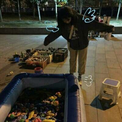 ���׳��ɰ�������Ů��ͷ��