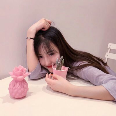 ���׳��ɰ�������Ů��ͷ��