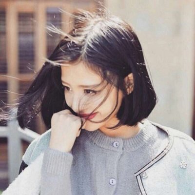 �ɰ��ÿ��Ķ̷�Ů��ͷ�� ���͵����ǲ����