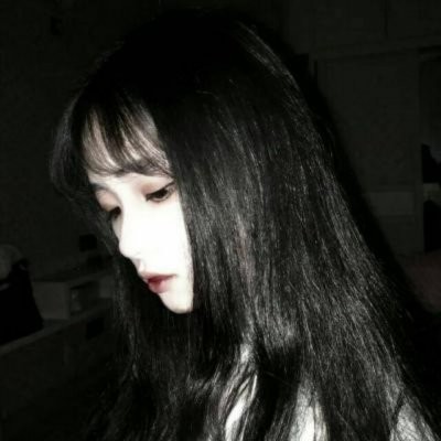 �ڰװ���ȫ����Ů��ͷ��