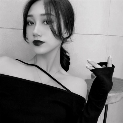 �ڰװ���ȫ����Ů��ͷ��