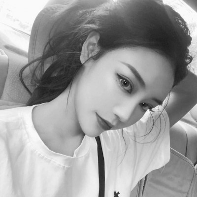 �ڰװ���ȫ����Ů��ͷ��