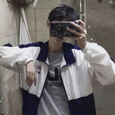 �������ɰ�����ͷ��