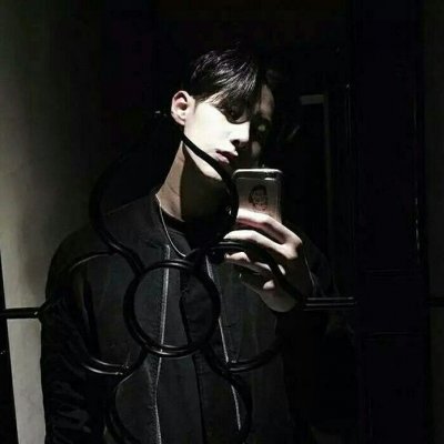 �������ɰ�����ͷ��