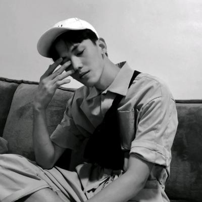 �ڰ���ͷ--�����İ�