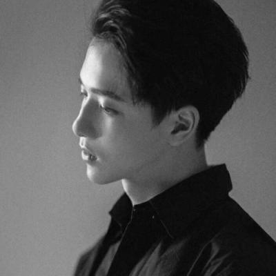 �ڰ���ͷ--�����İ�