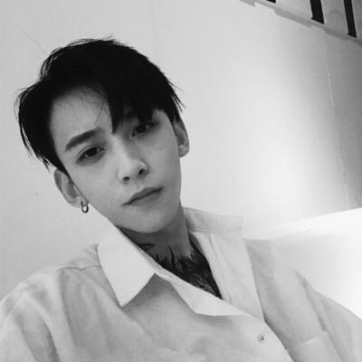 �ڰ���ͷ--�����İ�