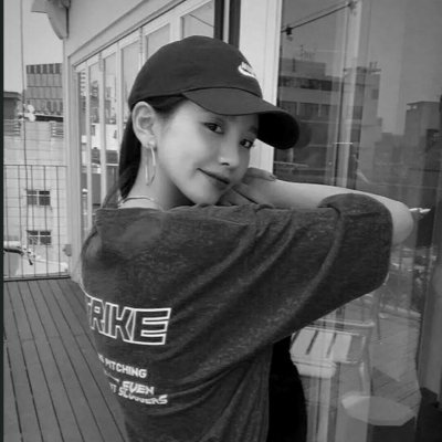 ʮ���˸еĺڰ�Ů��ͷ��--��įɳ����