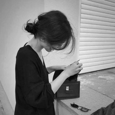 ʮ���˸еĺڰ�Ů��ͷ��--��įɳ����