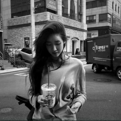 ʮ���˸еĺڰ�Ů��ͷ��--��įɳ����