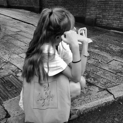 ʮ���˸еĺڰ�Ů��ͷ��--��įɳ����