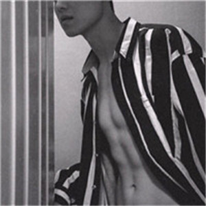 ��ɫ���ÿ���˧��ͷ�� �΢���Ǹ���