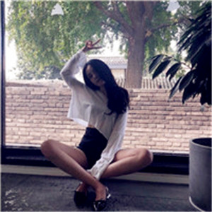 �����ɰ�������Ů��ͷ�� ���µ�������ס�����κ�����