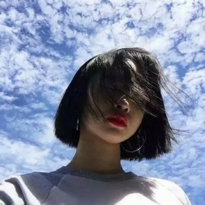 Ů��˧������ɫ�ĸ����ſ�ͷ��