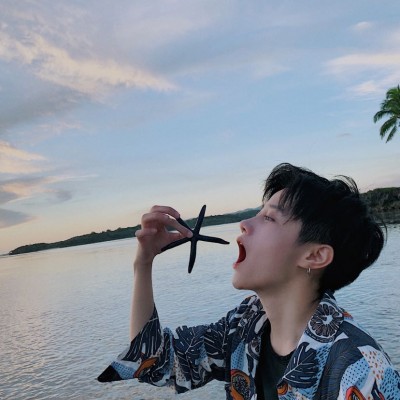 ��ǿ�ɰ�����������ͷ��