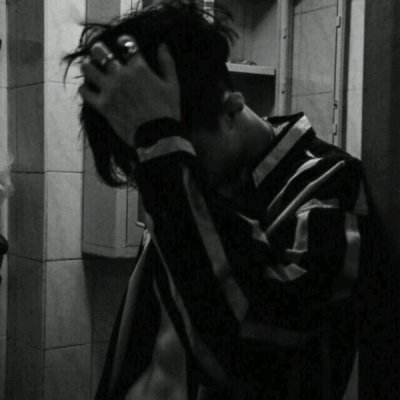 ˧����˧�����ڰ�ͷ������ͼ