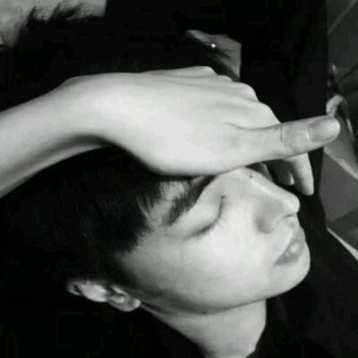 ˧����˧�����ڰ�ͷ������ͼ