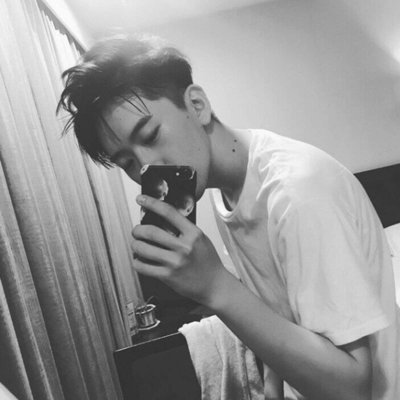 ��������ڰ�ͷ��--û����֮�����ɫ