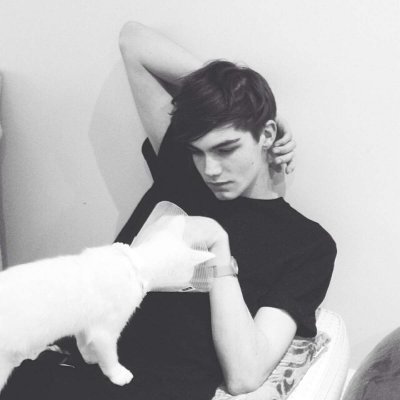 ��������ڰ�ͷ��--û����֮�����ɫ