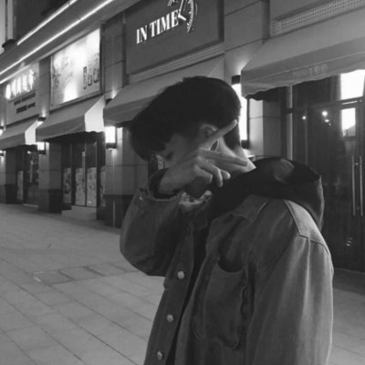 ��������ڰ�ͷ��--û����֮�����ɫ