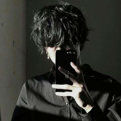 �˸���ͷ�ڰ�ͷ��