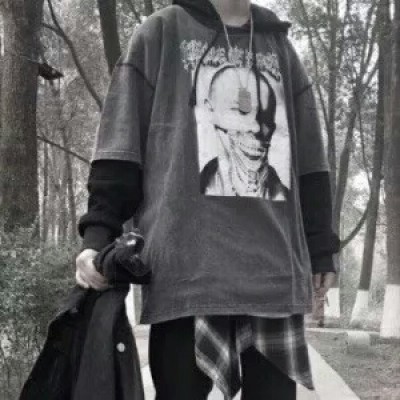 �˸���ͷ�ڰ�ͷ��