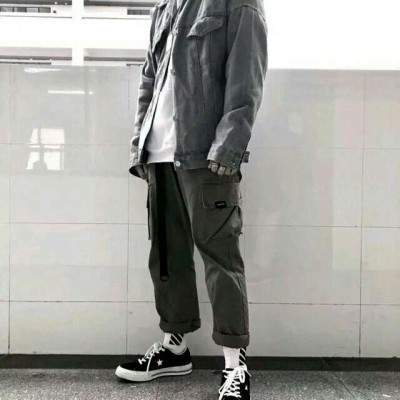 �˸���ͷ�ڰ�ͷ��