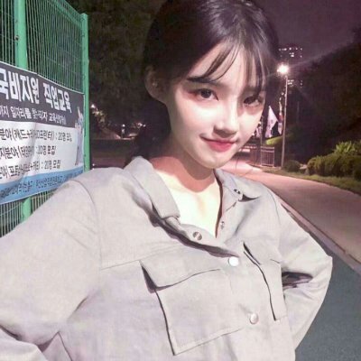 ���¿ɰ��ġ��Ӿӡ�Ů�������õ�ͷ��