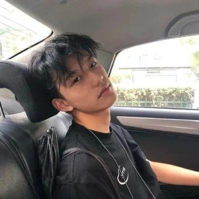 ����Ů��������΢��ͷ��ܿ��и���-�ɰ���