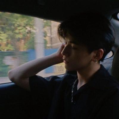 ����Ů��������΢��ͷ��ܿ��и���-�ɰ���