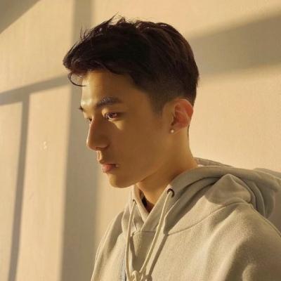 ����Ů��������΢��ͷ��ܿ��и���-�ɰ���