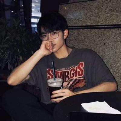 ����Ů��������΢��ͷ��ܿ��и���-�ɰ���