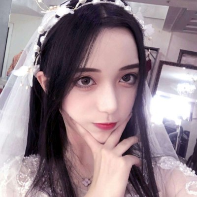 ����Ů������ͷ��