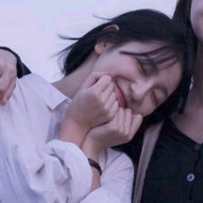 ����Ů������ͷ��