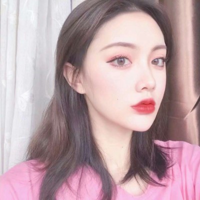 ����Ů������ͷ��