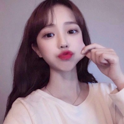 ����Ů������ͷ��