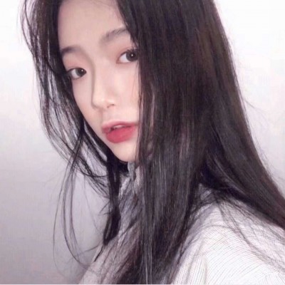 ����Ů������ͷ��