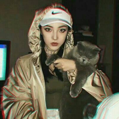 �ڰ�����ܰ�����Ů��ͷ��