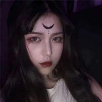 �ڰ�����ܰ�����Ů��ͷ��