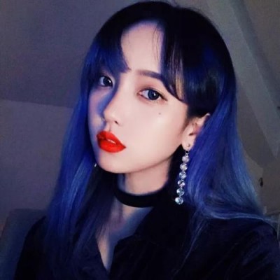 �ڰ�����ܰ�����Ů��ͷ��