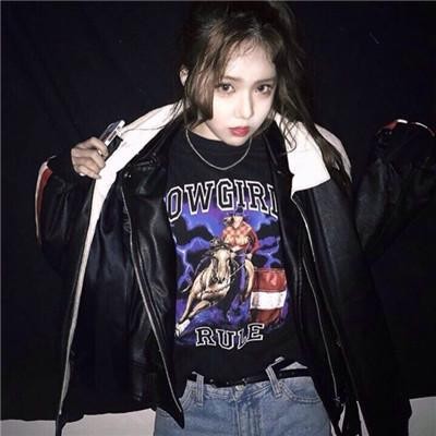 �ڰ�����ܰ�����Ů��ͷ��