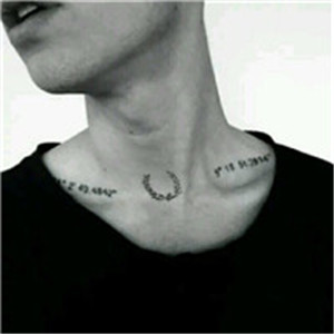 ��ɫ�⾳�ÿ���˧��ͷ�� �΢���Ǹ���