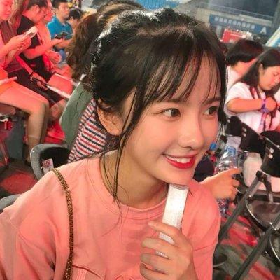 ins����΢��ԭ�޷�Ů������ͷ��