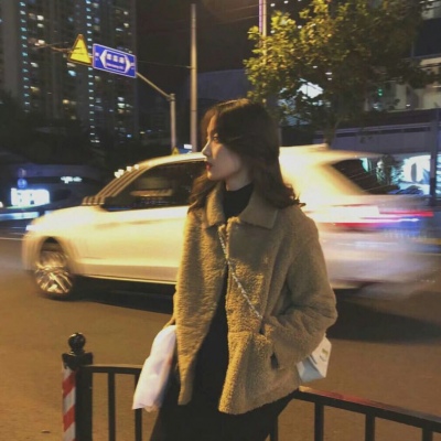 �ɰ�������Ů������ɭϵ΢��ͷ��